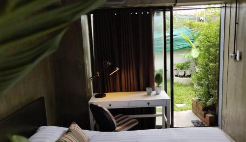 Queen Room with Garden View