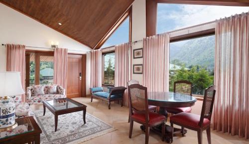 Executive Suite with Valley View and Private Sitting Area