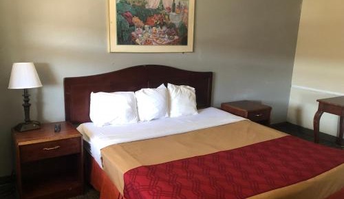 1 King bed Suite Non-Smoking