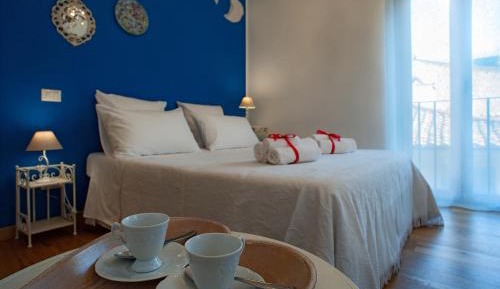 Double Room with Private Internal Bathroom