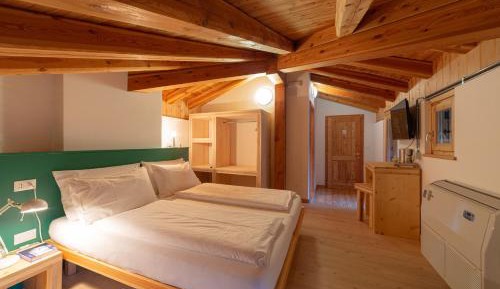 Triple Room with Balcony