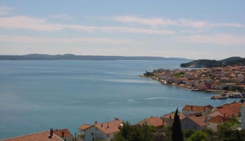 Three-Bedroom Apartment with Terrace and Sea View (7 Adults)