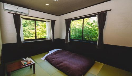 Japanese-Style Room