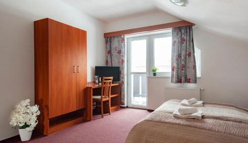 Deluxe Double Room with Extra Bed