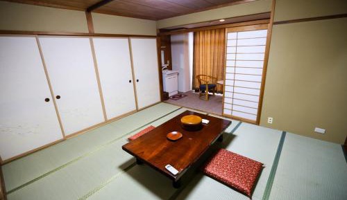 Japanese-Style Room