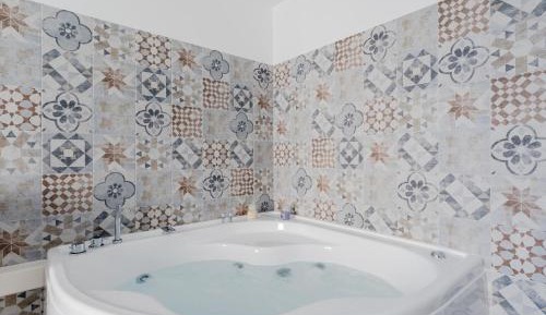 One-Bedroom Apartment with Spa Bath