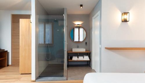 Suite with Garden View