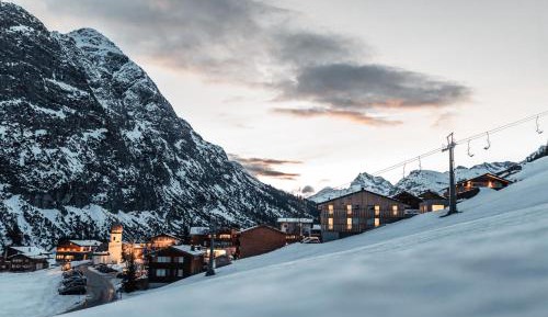 Double Room with Mountain View