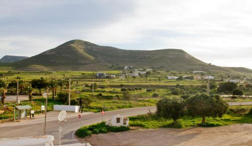 Studio with Mountain View