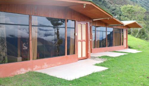 Double or Twin Room with Mountain View