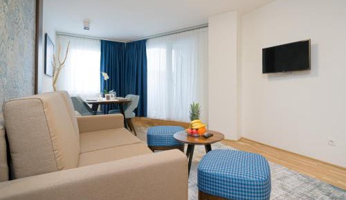 One-Bedroom Apartment with Balcony