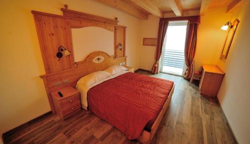 Double Room with Lake View