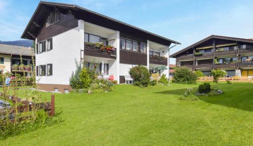 Superior One-Bedroom Apartment with Balcony