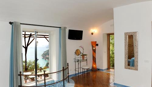 Deluxe Double Room with Sea View and Jacuzzi