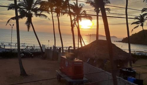 Deluxe Double Room with Balcony and Sea View