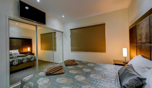 2 Bedroom Suite - Upstairs