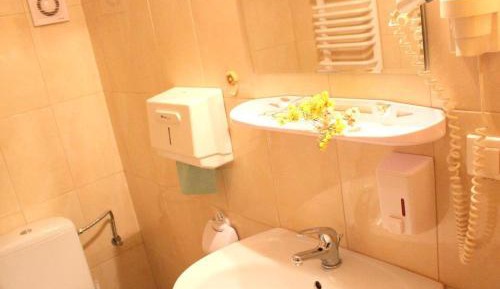 Triple Room with Private Bathroom