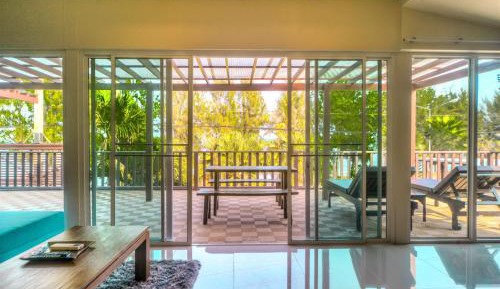 King Studio with Sofa Bed