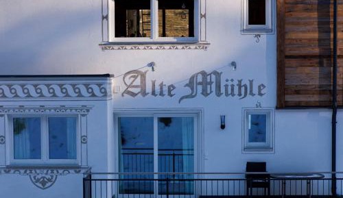 Two-Bedroom Apartment with Balcony (8 Adults)