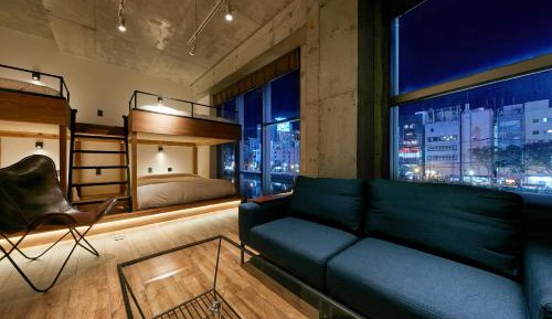 Deluxe Studio - No Cleaning for Consecutive Night Stays