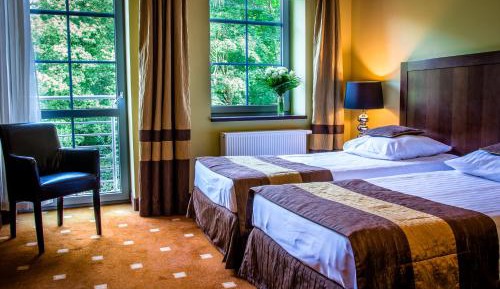 Deluxe Queen Room with Sofa Bed