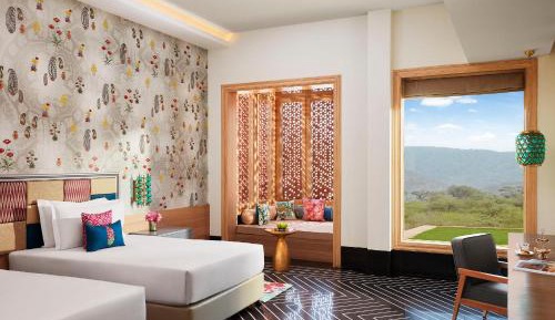 Luxury Room twin Bed With Bathtub