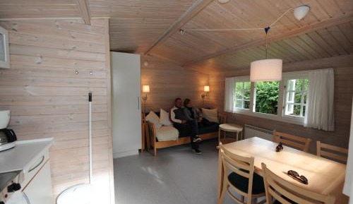 Chalet  ( 2 adults and 2 childen )