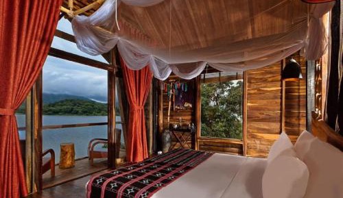 Bungalow - Lake Front