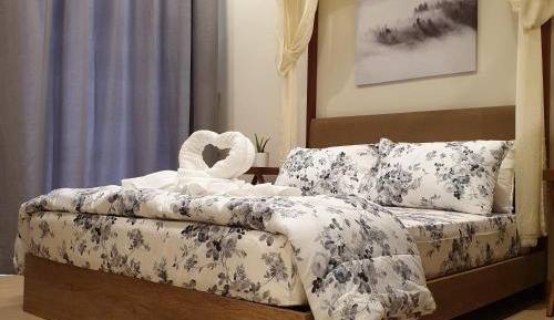 Studio Apartment with Balcony