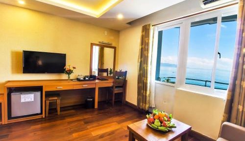 Senior Deluxe Double Room with Sea View