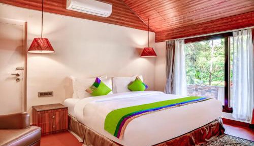 Superior Room with Garden View