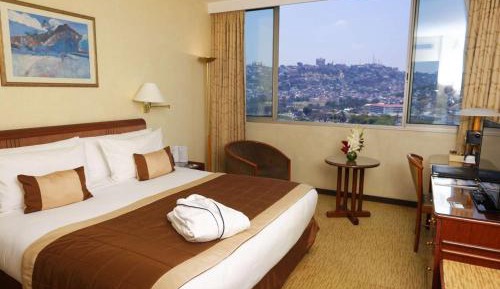 Suite with Lake View