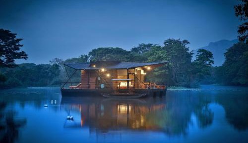 Nil Manel - Floating Boat Villa with Jacuzzi (10% off on food)