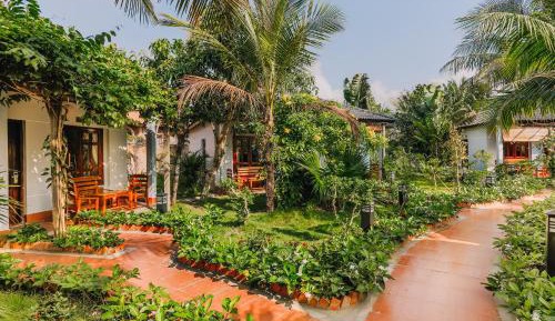 Family Room with Pool View