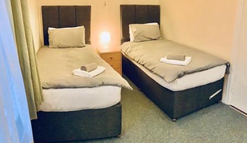 Twin Room with Shared Bathroom