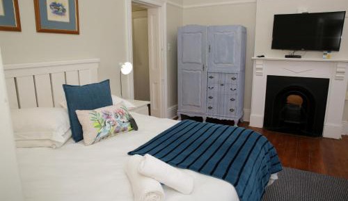 Double or Twin Room with Shower