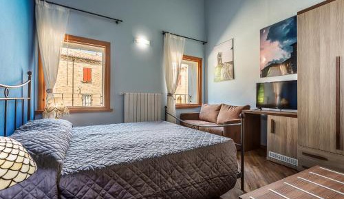 Deluxe Double Room with Castle View