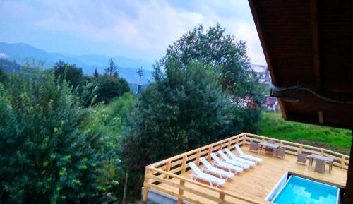 Junior Suite with Mountain View