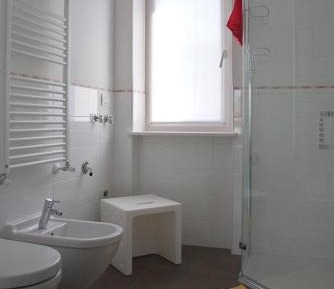 One-Bedroom Apartment with Balcony