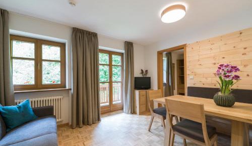 Apartment with Shower