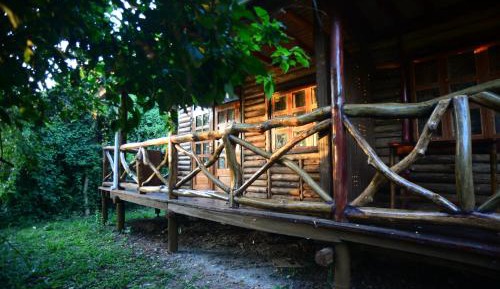 Family Room with Garden View