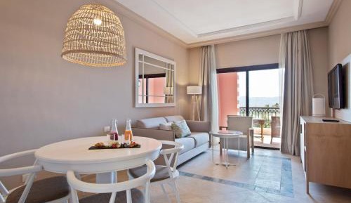 Suite Junior (2 adults + 2 kids)