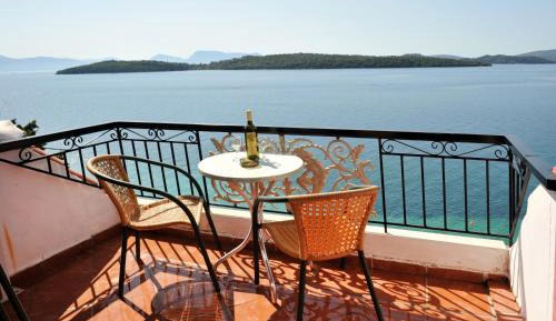 Two-Bedroom Apartment with Sea View