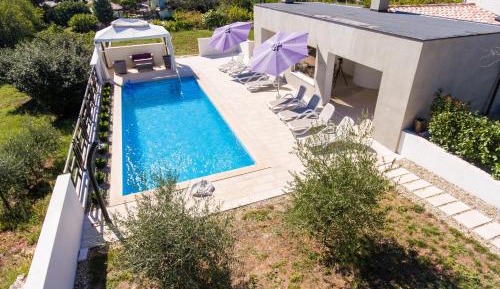 Four-Bedroom Holiday Home