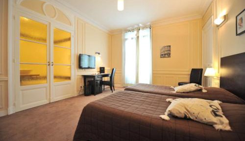 Classic Twin Room