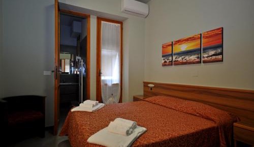 One-Bedroom Apartment (4 Adults)