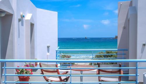 Studio with Limited Sea View