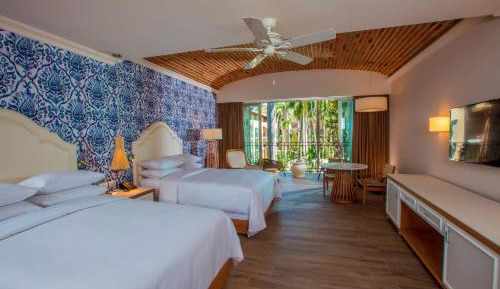 Suite with Private Pool