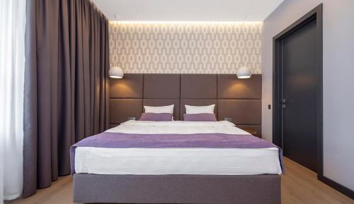 One-Bedroom Family Apartment