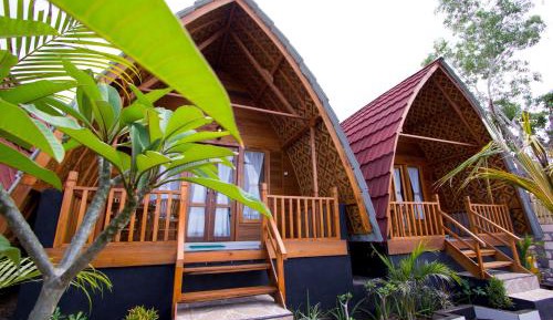 Bungalow with Garden View